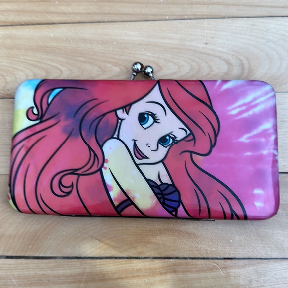 Disney little mermaid wallet - Picture 1 of 2